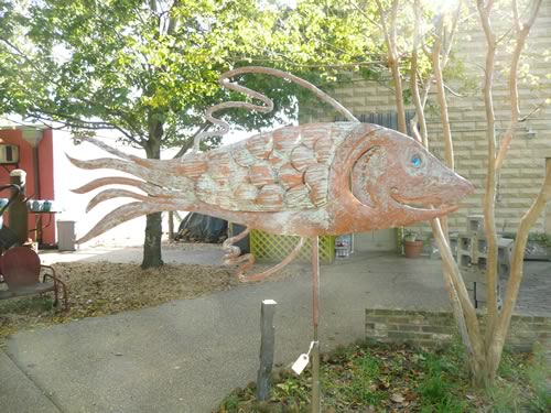 fish-garden-sculpture-2