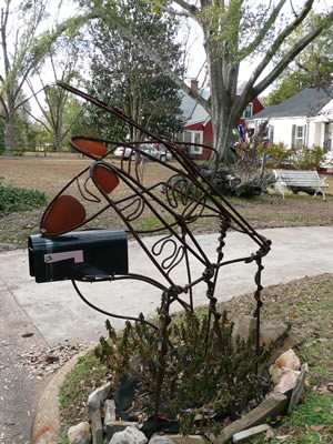 mailbox-sculpture-3