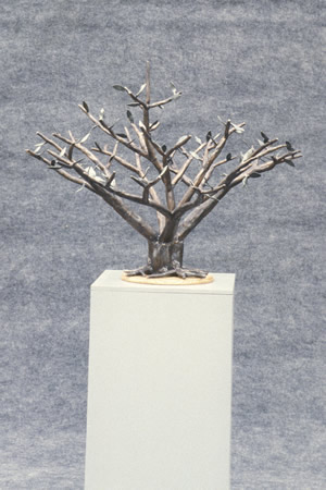 metal-ornament-tree