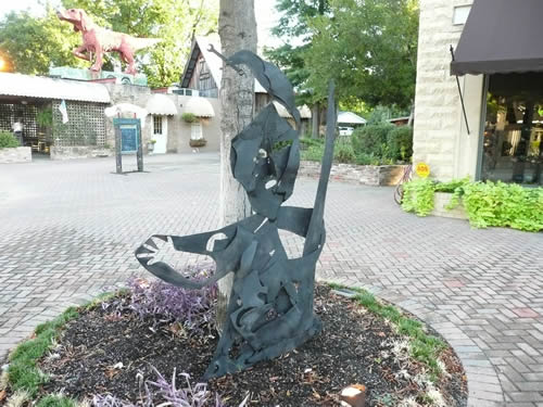 scarecrow-sculpture